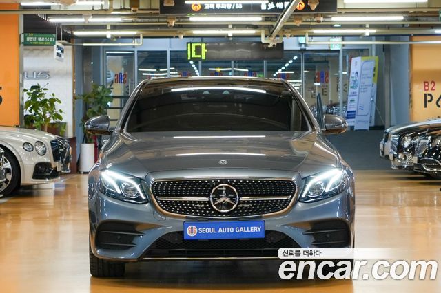 Mercedes-Benz E-Class W213 E350 4MATIC AMG Line - фото 2
