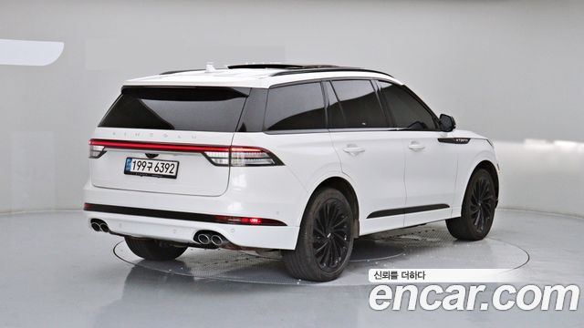Lincoln Aviator 2-го поколения 3.0 RESERVE JET PACKAGE AWD - фото 2