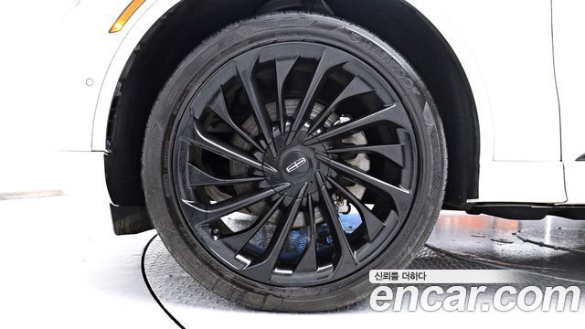 Lincoln Aviator 2-го поколения 3.0 RESERVE JET PACKAGE AWD - фото 4