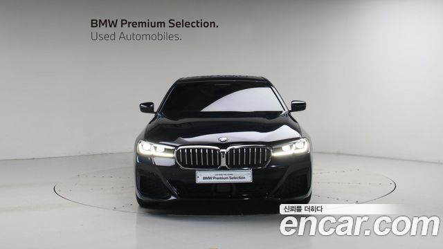 BMW 5-Series G30 520i M Sport - фото 2