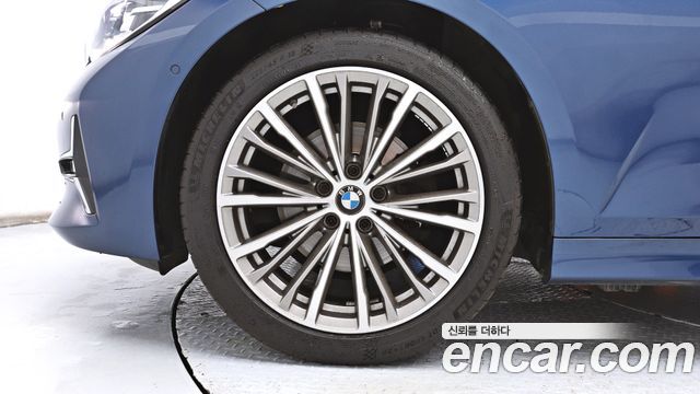 BMW 3-Series G20 320i Luxury - фото 4