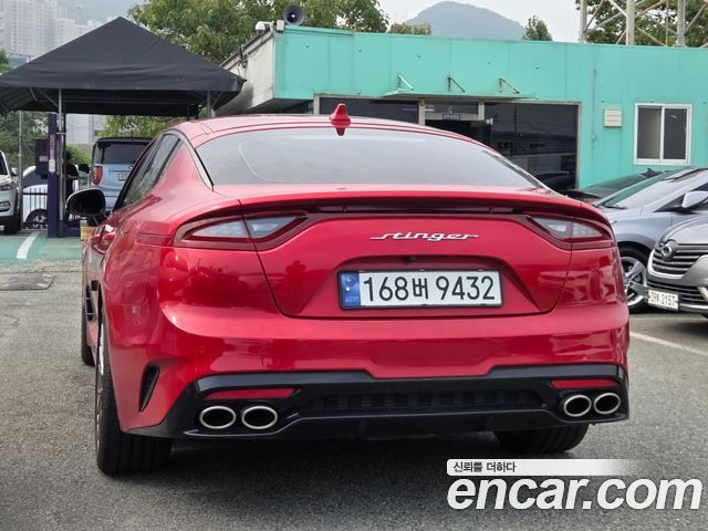 Kia Stinger 2.0 Turbo 2WD Platinum - фото 3