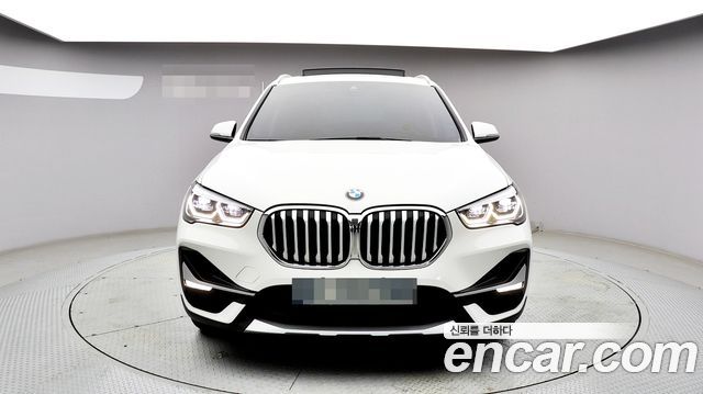 BMW X1 F48 xDrive 20i xLine - фото 2