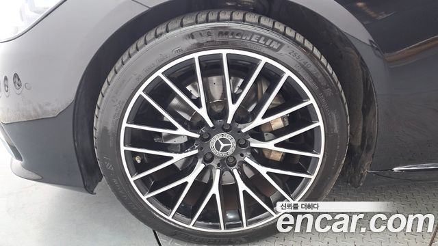 Mercedes-Benz S-Class W223 S580L 4MATIC - фото 4