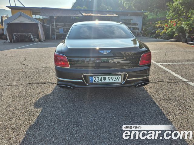 Bentley Flying Spur 3-го поколения 6.0 - фото 3