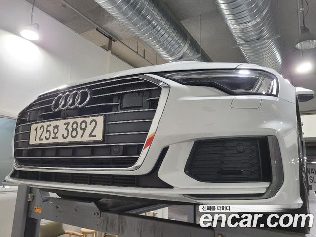 Audi A6 C8 45 TFSI Quattro Premium - фото 0