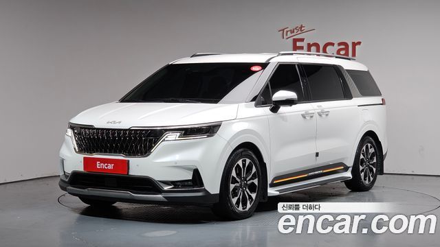 Kia Carnival 4-го поколения 9-Seater Signature - фото 0