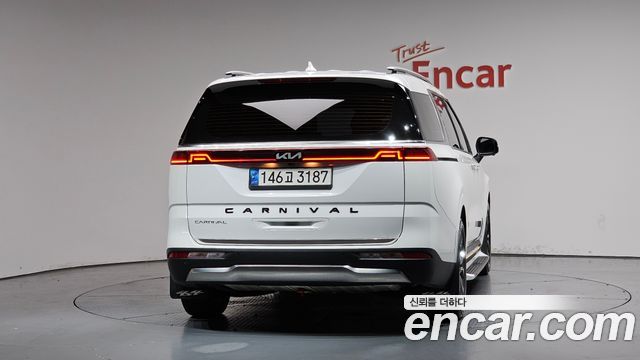 Kia Carnival 4-го поколения 9-Seater Signature - фото 3