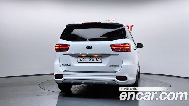 Kia Carnival Новый 7-Seater Limousine President - фото 3