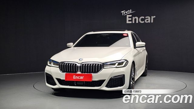 BMW 5-Series G30 530i xDrive M Sport Package - фото 2