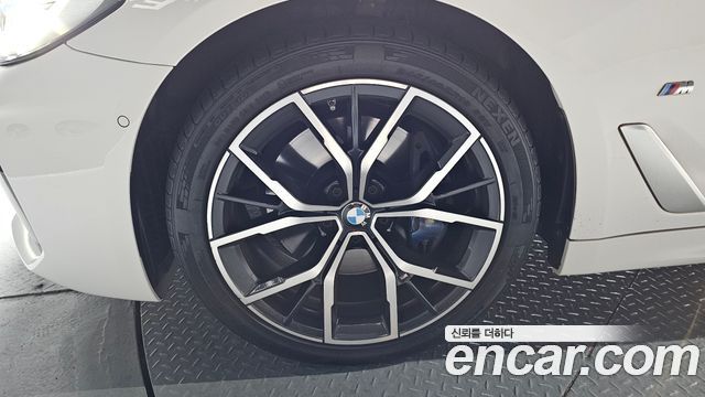 BMW 5-Series G30 530i xDrive M Sport Package - фото 4