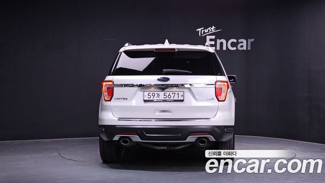Ford Explorer 2.3 Limited 4WD 5th - фото 3