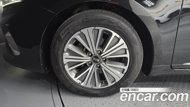 Kia K7 Premier, гибрид Prestige - фото 4