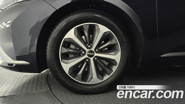 Kia K8 гибрид Noblesse - фото 4