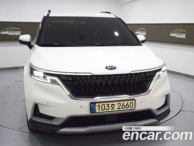 Kia Carnival 4-го поколения 9-Seater Prestige - фото 1