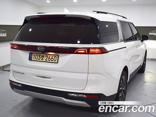 Kia Carnival 4-го поколения 9-Seater Prestige - фото 2