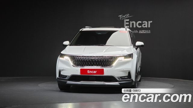 Kia Carnival 4-го поколения 9-Seater Signature - фото 1