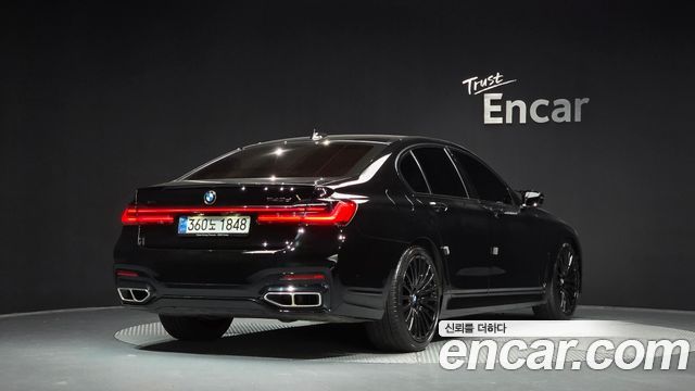 BMW 7-Series G11 730d xDrive M Sport - фото 1