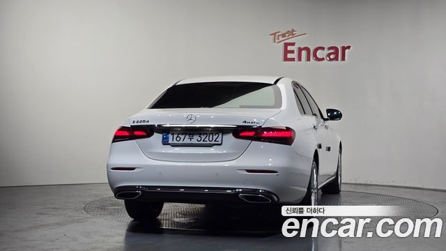 Mercedes-Benz E-Class W213 E220d 4MATIC Exclusive - фото 3