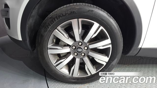 Land Rover Discovery Sport Sports 2.0 TD4 HSE Luxury - фото 4