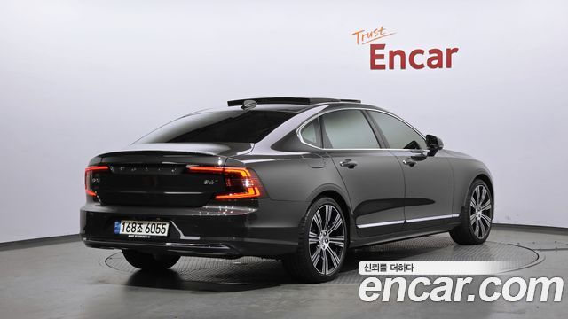 Volvo S90 B6 AWD Inscription - фото 1
