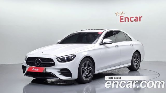 Mercedes-Benz E-Class W213 E250 AMG Line - фото 0