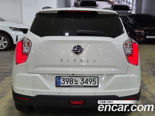 SsangYong Tivoli Gasoline 1.5 2WD V3 - фото 3