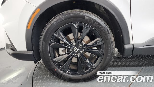 Honda CR-V 6-го поколения 2.0 Hybrid Touring 2WD - фото 4