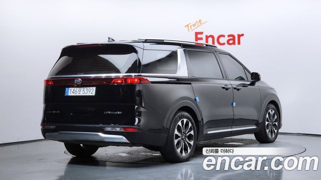 Kia Carnival 4-го поколения 7-Seater Signature - фото 1