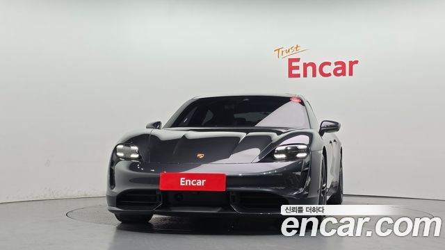 Porsche Taycan Turbo - фото 2