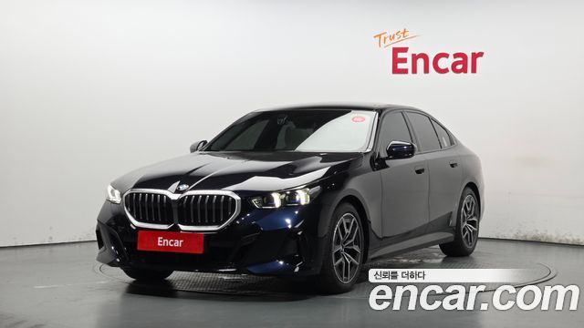 BMW 5-Series G60 523d - фото 0