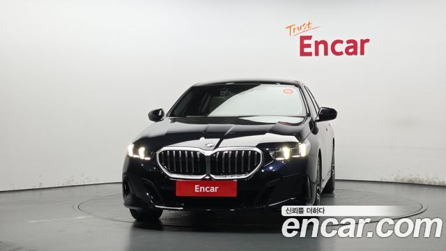 BMW 5-Series G60 523d - фото 2