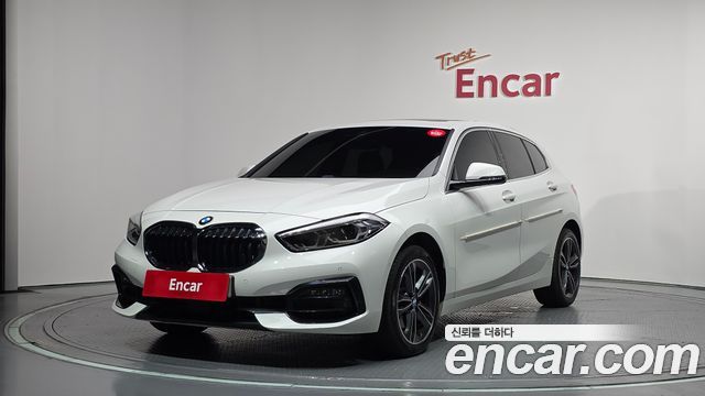 BMW 1-Series F40 118d Sport - фото 0