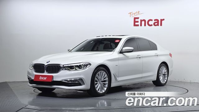 BMW 5-Series G30 520d xDrive Luxury Plus - фото 0