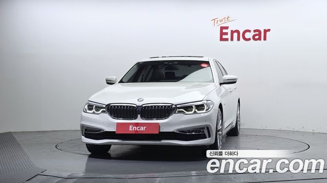 BMW 5-Series G30 520d xDrive Luxury Plus - фото 2