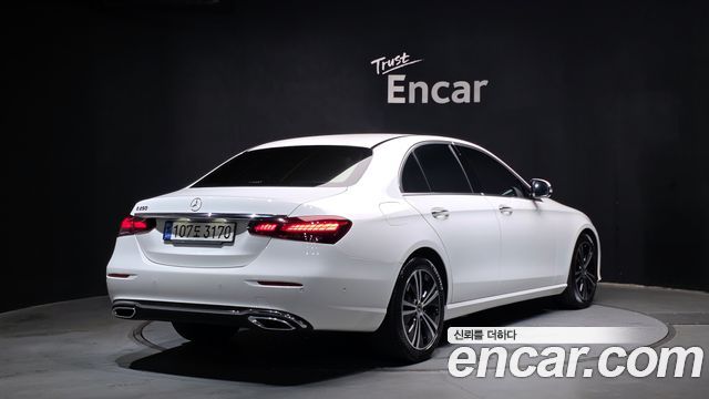 Mercedes-Benz E-Class W213 E250 Avantgarde - фото 1