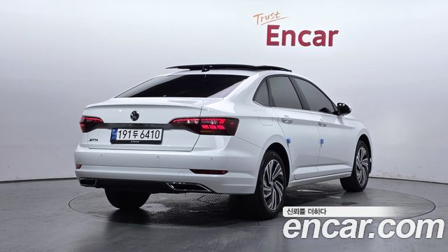 Volkswagen Jetta 7-го поколения 1.4 TSI Prestige - фото 1