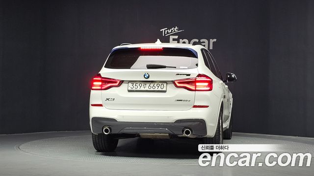 BMW X3 G01 xDrive 20d M Sport - фото 3