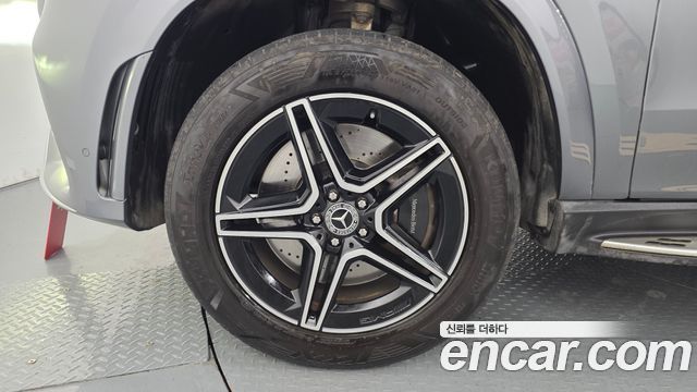 Mercedes-Benz GLE-Class W167 GLE400d 4MATIC Coupe - фото 4