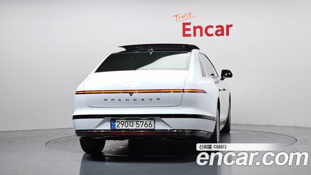 Hyundai Grandeur GN7, гибрид Calligraphy - фото 3