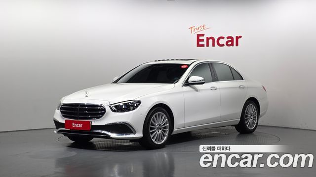 Mercedes-Benz E-Class W213 E250 Exclusive - фото 0