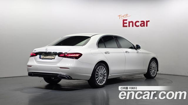 Mercedes-Benz E-Class W213 E250 Exclusive - фото 1