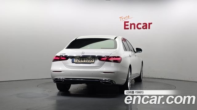 Mercedes-Benz E-Class W213 E250 Exclusive - фото 3