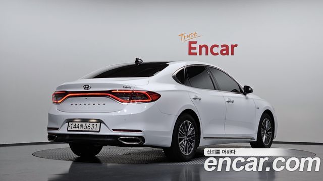Hyundai Grandeur IG, гибрид Premium - фото 1
