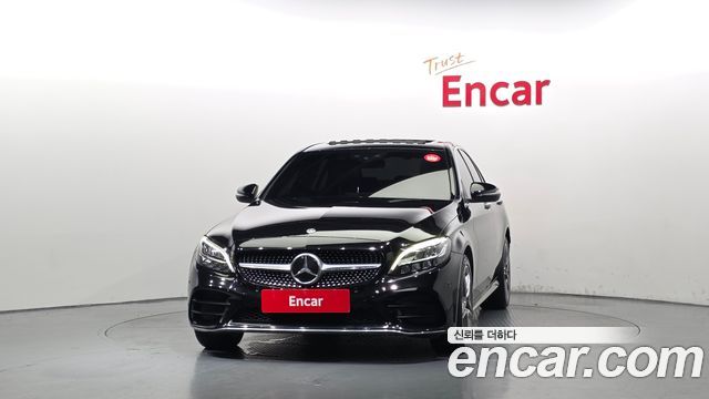Mercedes-Benz C-Class W205 C200 AMG Line - фото 2
