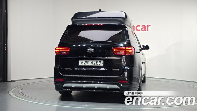 Kia Carnival Новый 9-Seater Hi-Limousine Noblesse Special - фото 3