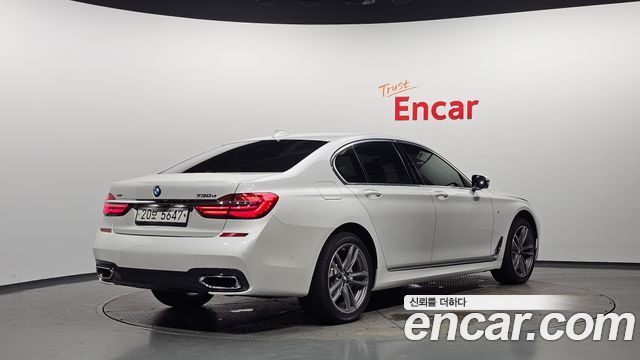 BMW 7-Series G11 730d xDrive M Sport - фото 1