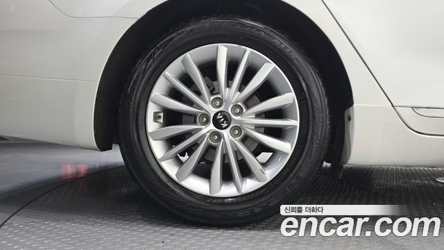 Kia K7 Premier 3.0 LPI Standard(Rented Car) - фото 4