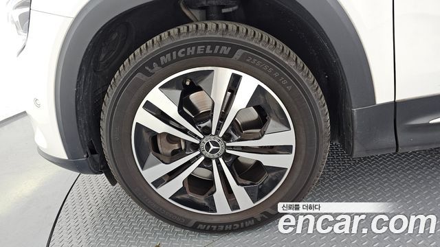 Mercedes-Benz GLB-Class X247 GLB220 - фото 4