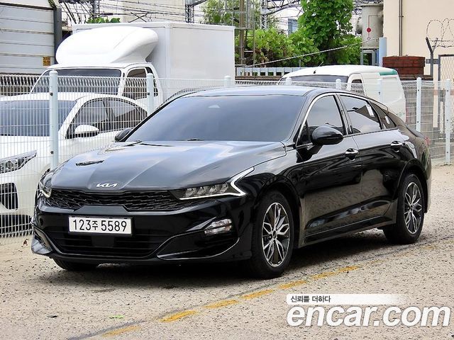 Kia K5 3-го поколения 2.0 Prestige - фото 0